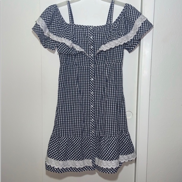 NWT Walter Baker Cold Shoulder Dress - Picture 3 of 8